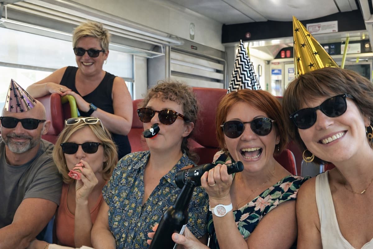 Cérémonie de remise des prix dans le train